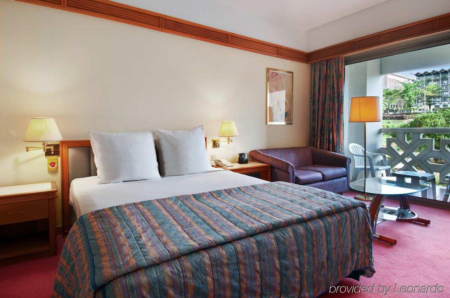 Отель Hilton Яунде Номер фото