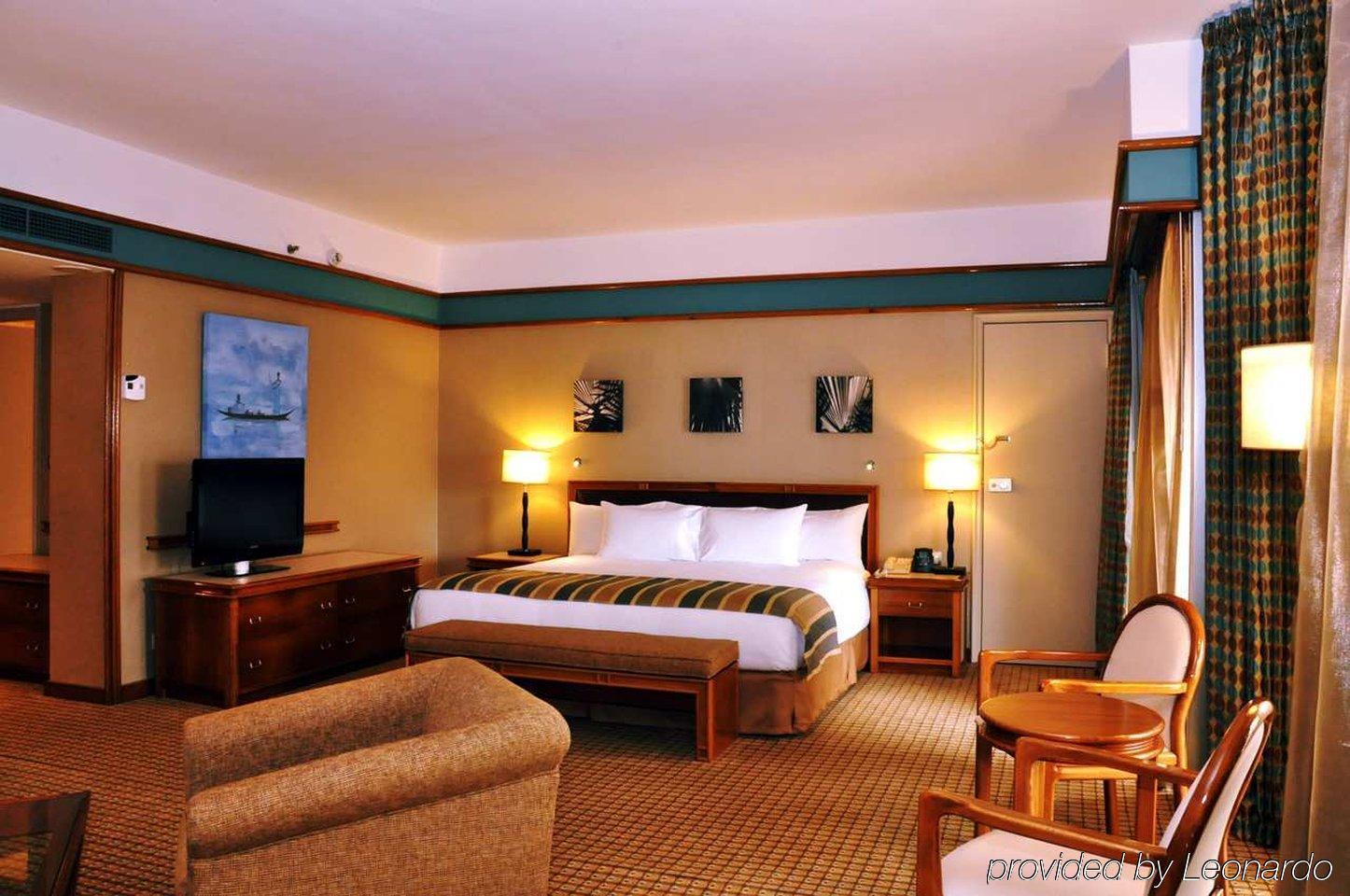 Отель Hilton Яунде Номер фото
