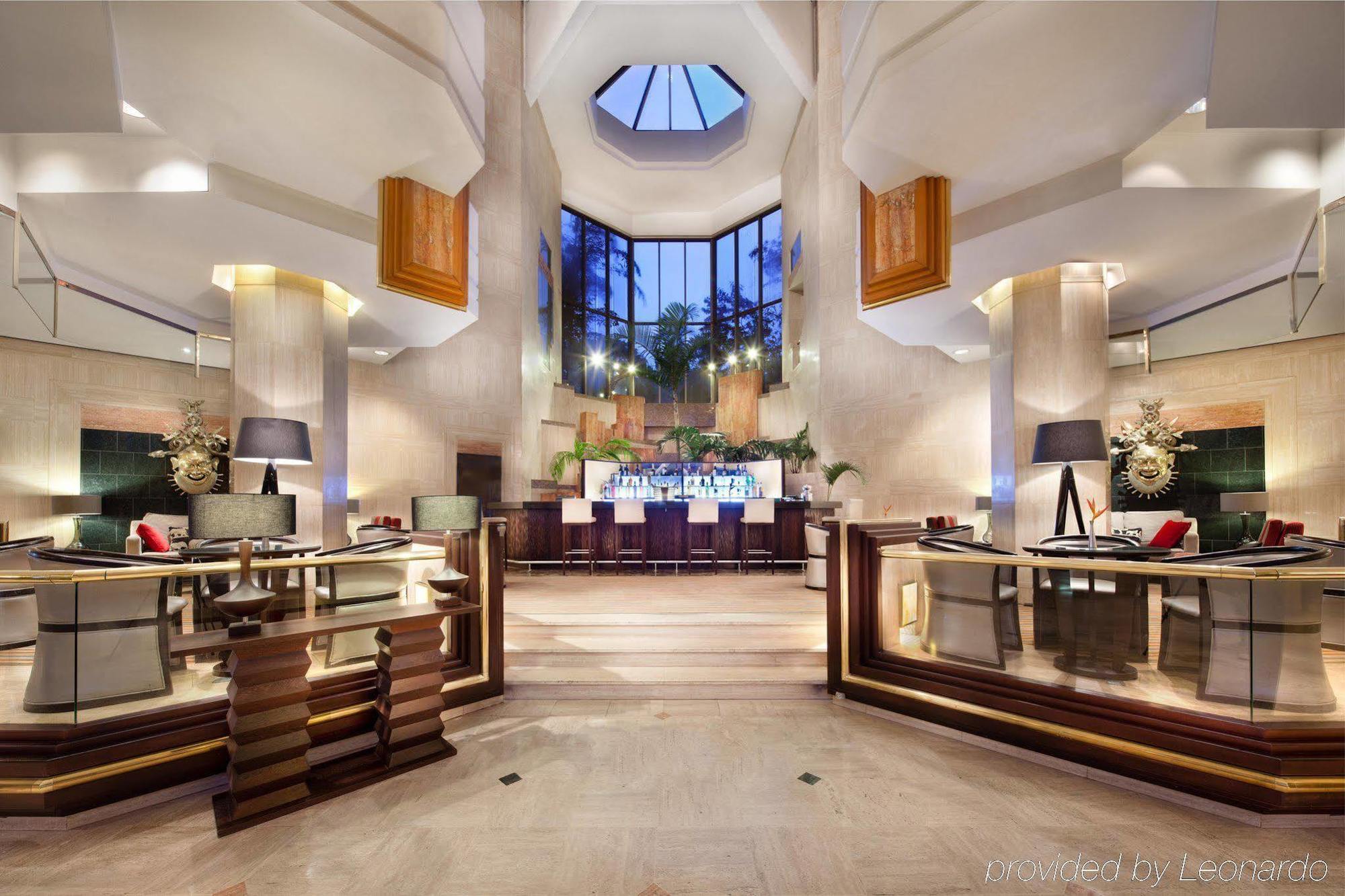 Отель Hilton Яунде Интерьер фото